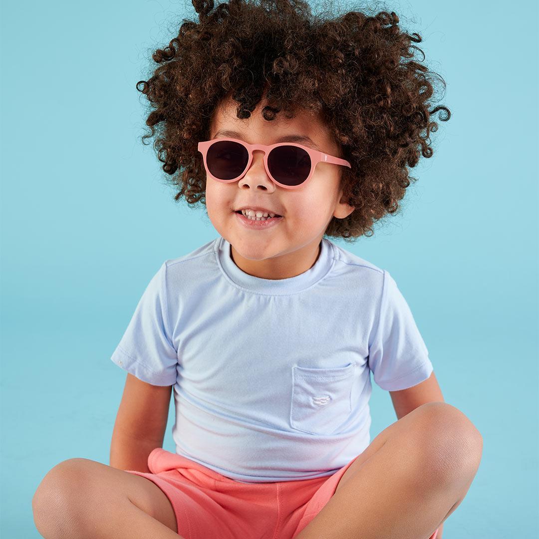 babiators-eco-keyhole-seashell-pink-lifestyle_b090f7f8-f035-4409-8f67-f2d61c13cbb6 | Babiators UK