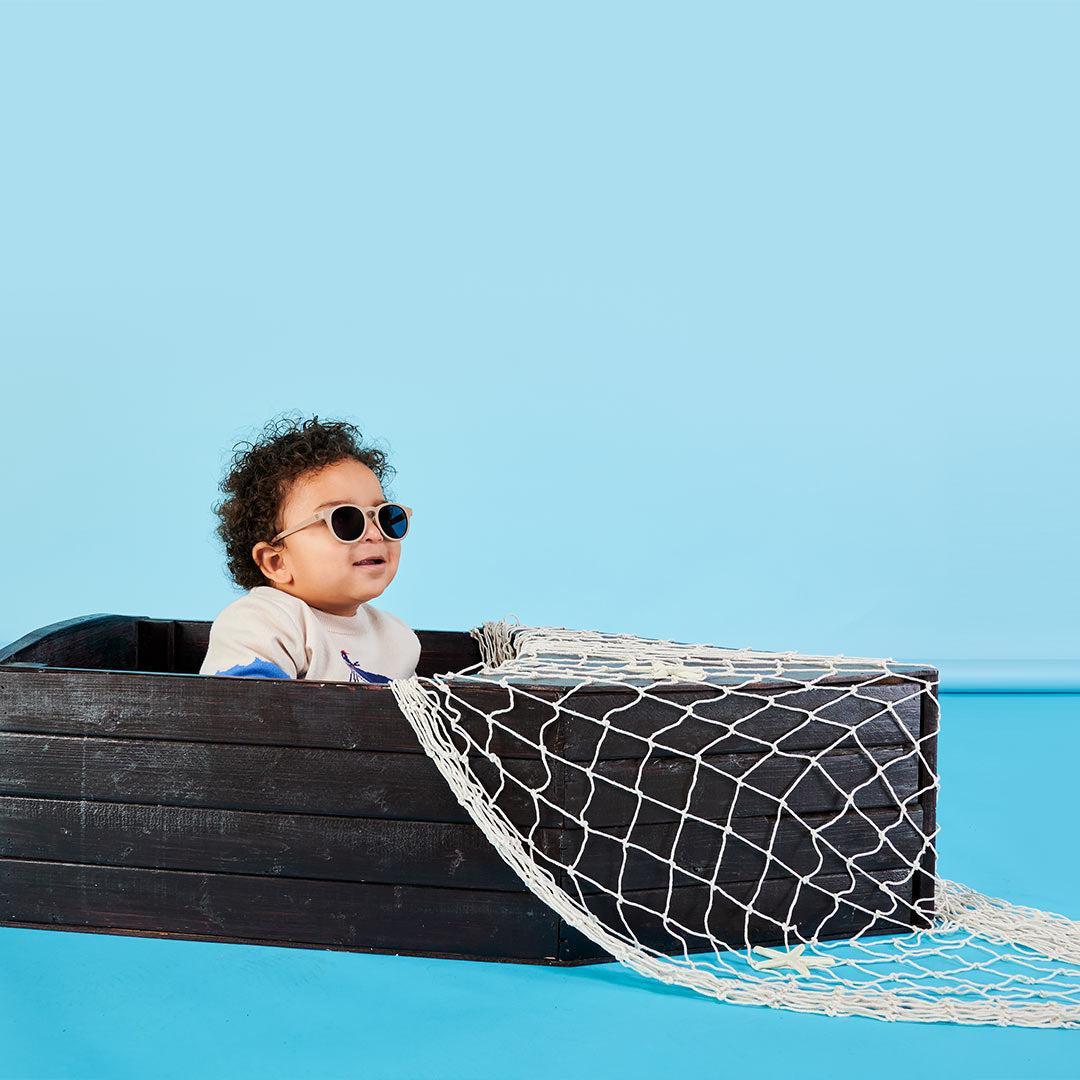babiators-eco-keyhole-soft-sand-lifestyle-3_ab227b96-7321-4ab7-8466-560cb117ba0e | Babiators UK