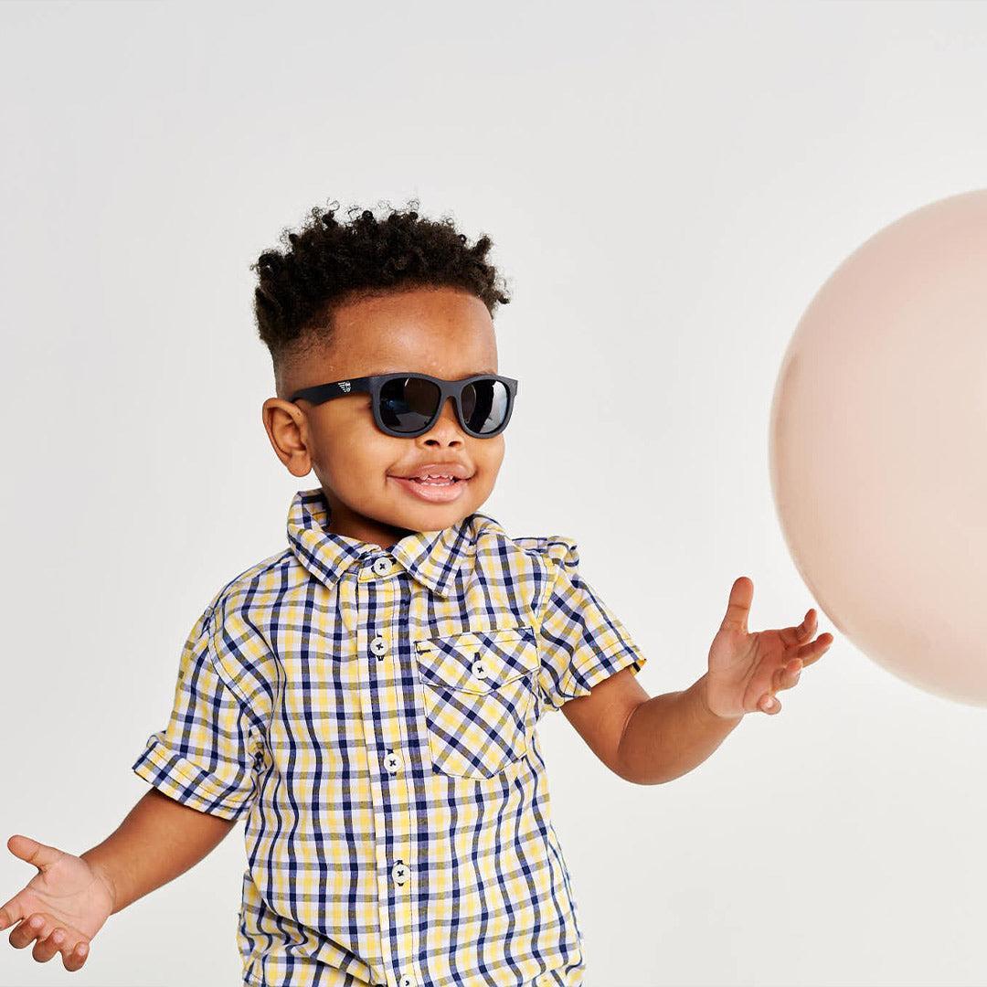 babiators-polarized-nav-jet-black-smoke-lifestyle-2_5262d7be-5e42-492e-97c5-c7c5a2f13fb8 | Babiators UK